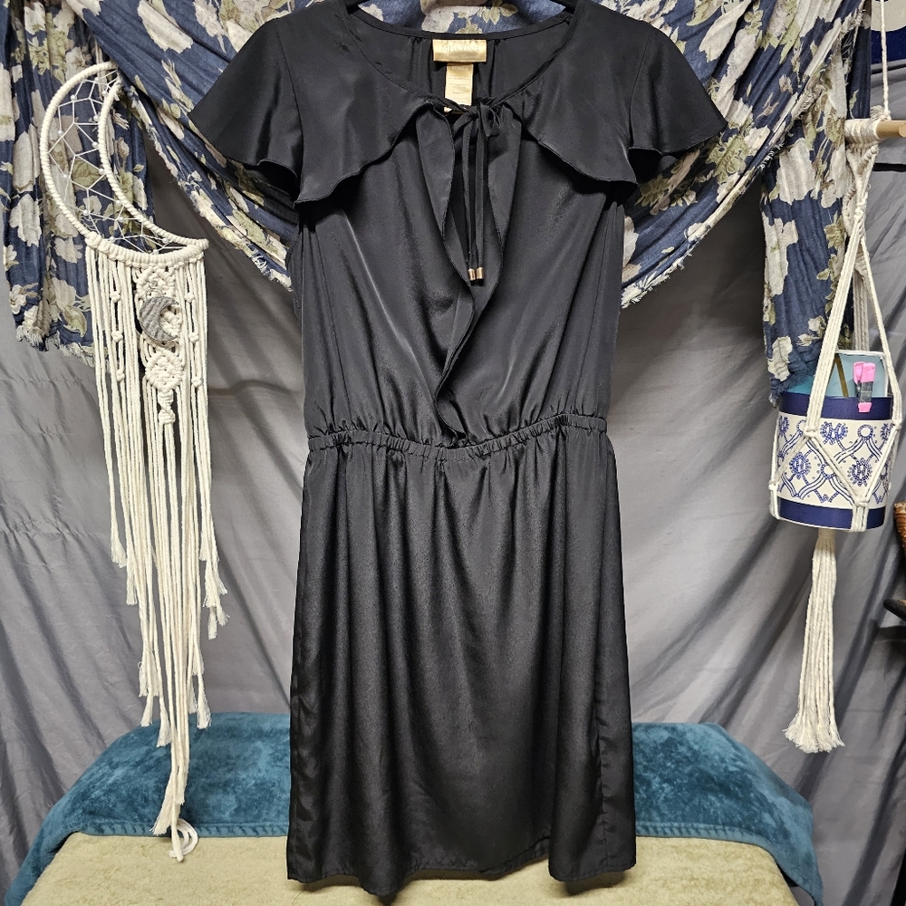 3/$10 Miss Tina by Tina Knowles Satin Lightweight Knee Length Dress size Small